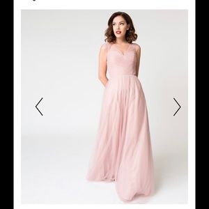 Stunning Formal Gown-Bridesmaid/Prom/Party